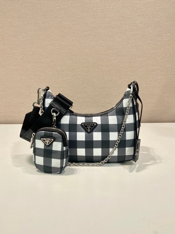 Pra*a hobo bags